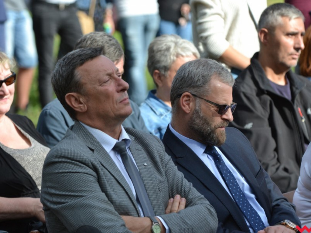 Ponownie odsłonięto pomnik Słowackiego. Krótko potem burmistrz zadziwił mieszkańców