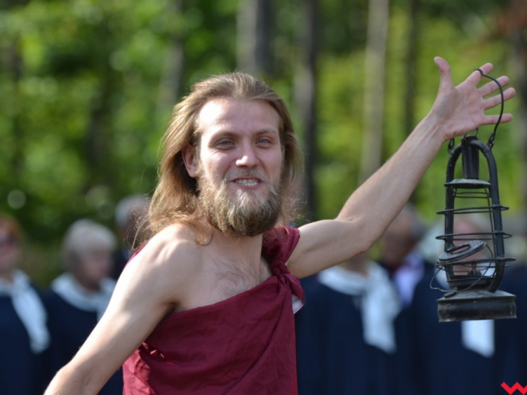 Ponownie odsłonięto pomnik Słowackiego. Krótko potem burmistrz zadziwił mieszkańców