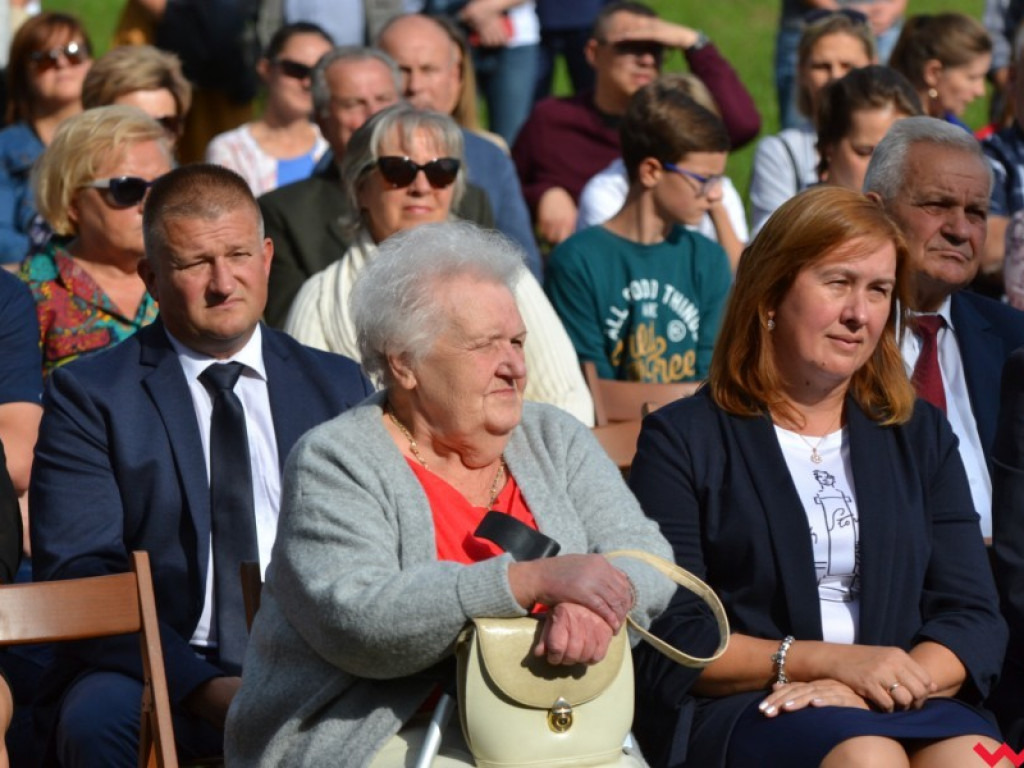 Ponownie odsłonięto pomnik Słowackiego. Krótko potem burmistrz zadziwił mieszkańców