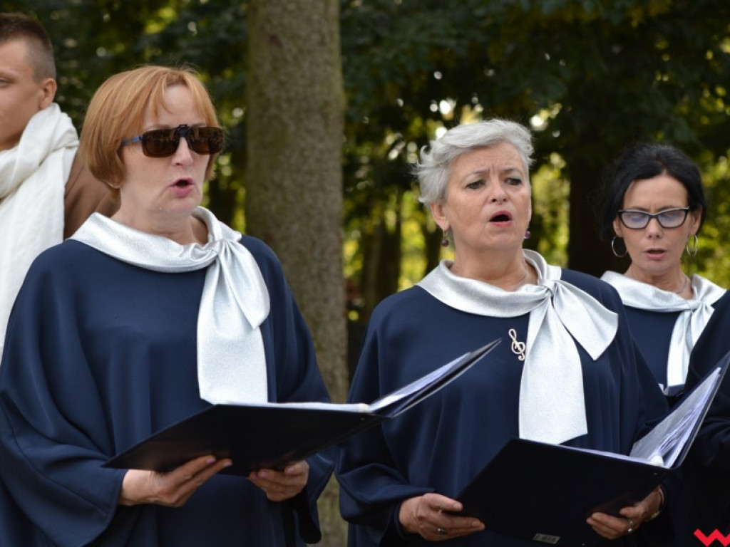 Ponownie odsłonięto pomnik Słowackiego. Krótko potem burmistrz zadziwił mieszkańców