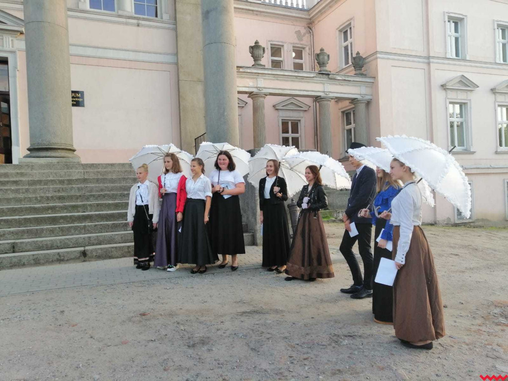 Ponownie odsłonięto pomnik Słowackiego. Krótko potem burmistrz zadziwił mieszkańców