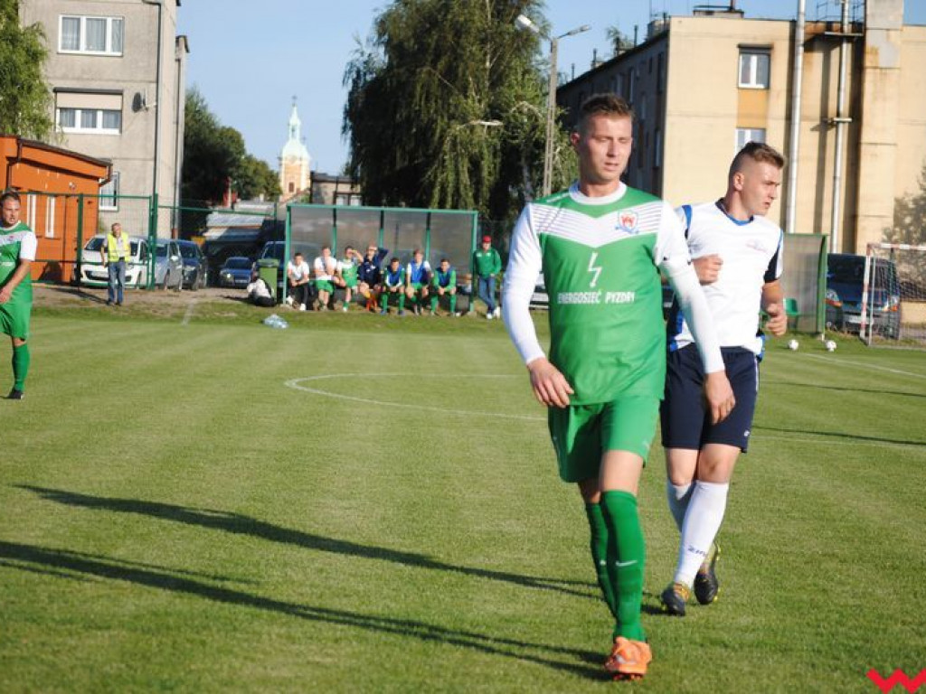 Niezłe widowisko w Pyzdrach. Warta dzieli się punktami ze swoją imienniczką z Krzymowa