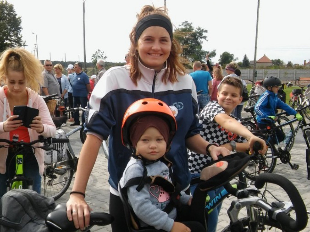 Udana wycieczka po gminie Miłosław. Na rowery wsiedli i starsi, i młodsi mieszkańcy