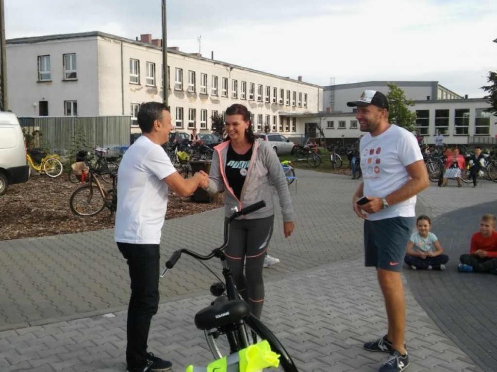 Udana wycieczka po gminie Miłosław. Na rowery wsiedli i starsi, i młodsi mieszkańcy