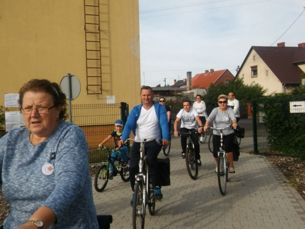 Udana wycieczka po gminie Miłosław. Na rowery wsiedli i starsi, i młodsi mieszkańcy