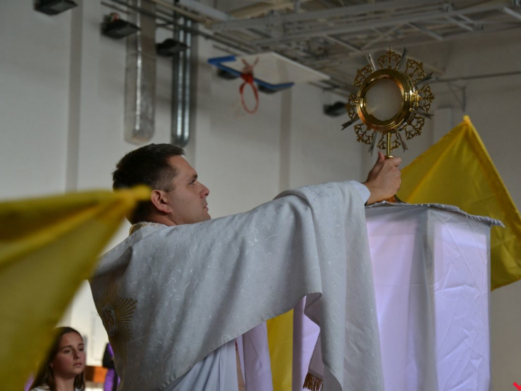 Wielkie religijne uniesienie na Spotkaniu Młodzieży „Kostka 2019” we Wrześni
