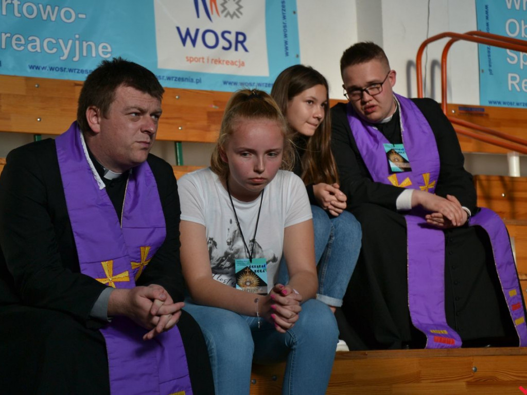 Wielkie religijne uniesienie na Spotkaniu Młodzieży „Kostka 2019” we Wrześni
