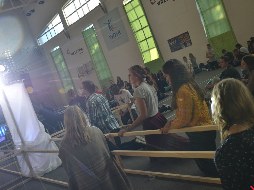 Wielkie religijne uniesienie na Spotkaniu Młodzieży „Kostka 2019” we Wrześni