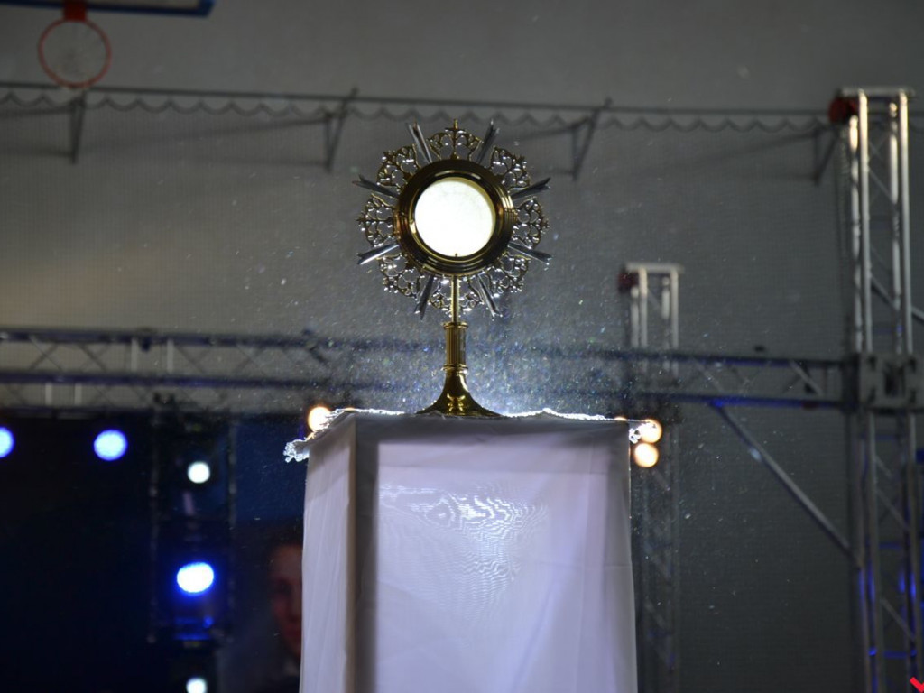 Wielkie religijne uniesienie na Spotkaniu Młodzieży „Kostka 2019” we Wrześni