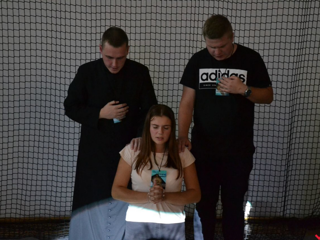 Wielkie religijne uniesienie na Spotkaniu Młodzieży „Kostka 2019” we Wrześni