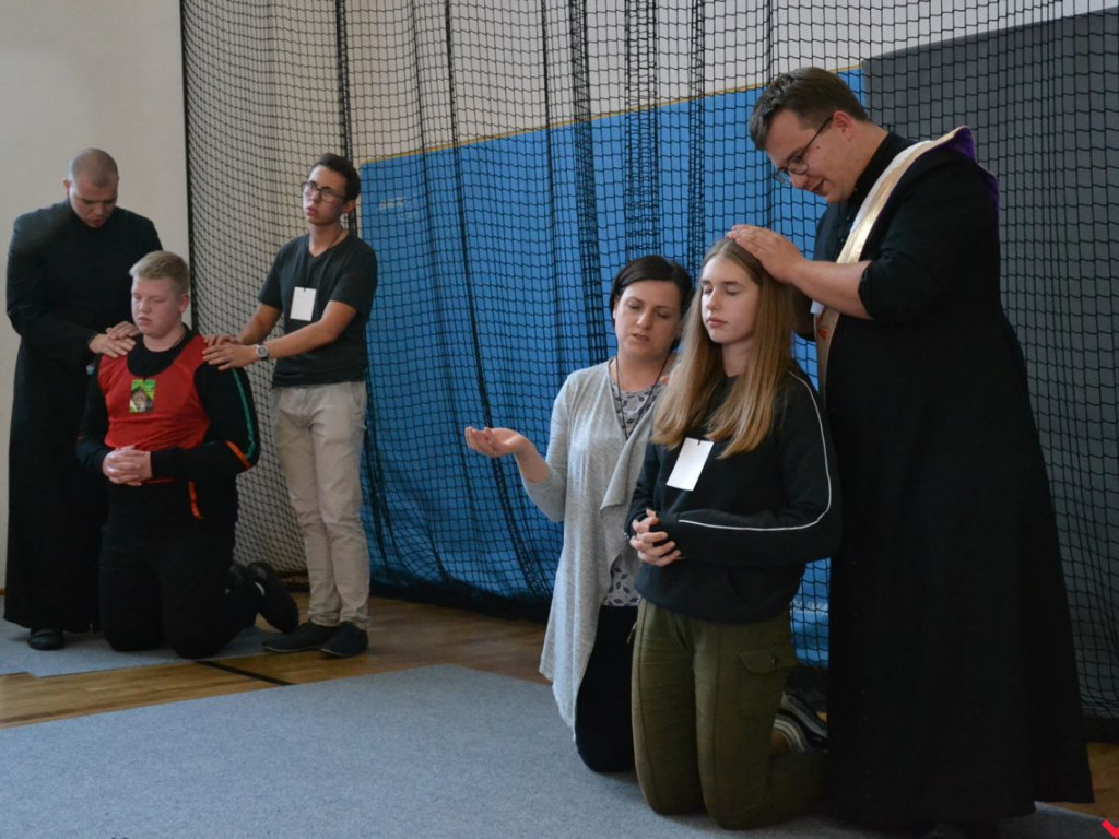 Wielkie religijne uniesienie na Spotkaniu Młodzieży „Kostka 2019” we Wrześni