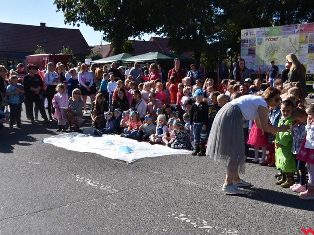 Bawili się i pomagali. Festyn parafialny w Pyzdrach.
