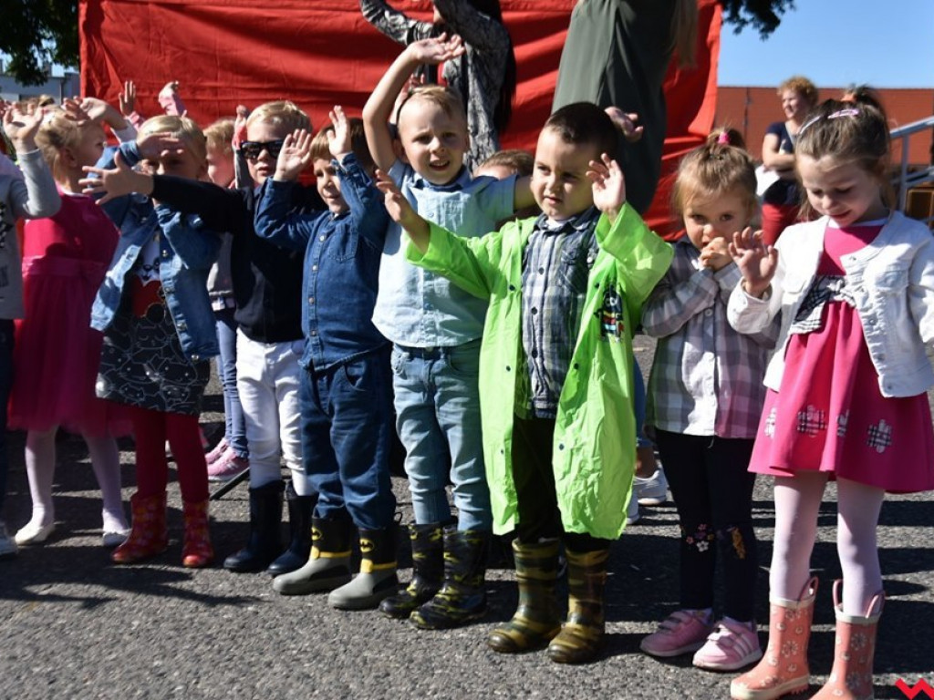 Bawili się i pomagali. Festyn parafialny w Pyzdrach.