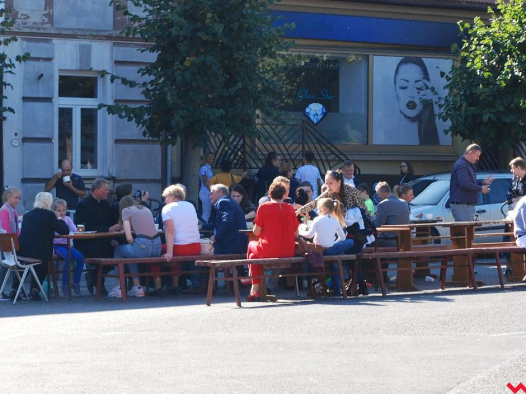 Bawili się i pomagali. Festyn parafialny w Pyzdrach.