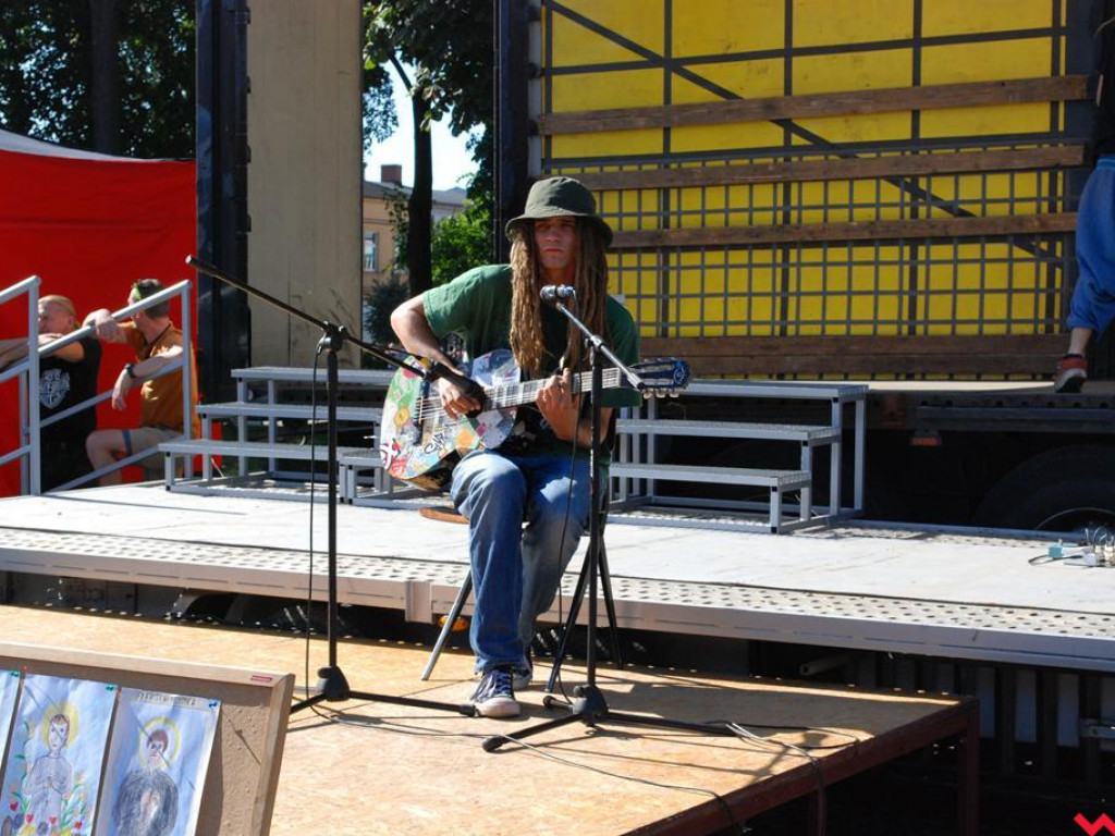 Bawili się i pomagali. Festyn parafialny w Pyzdrach.