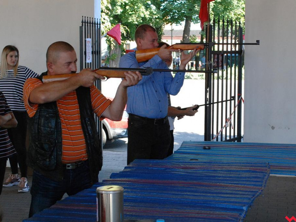 Bawili się i pomagali. Festyn parafialny w Pyzdrach.