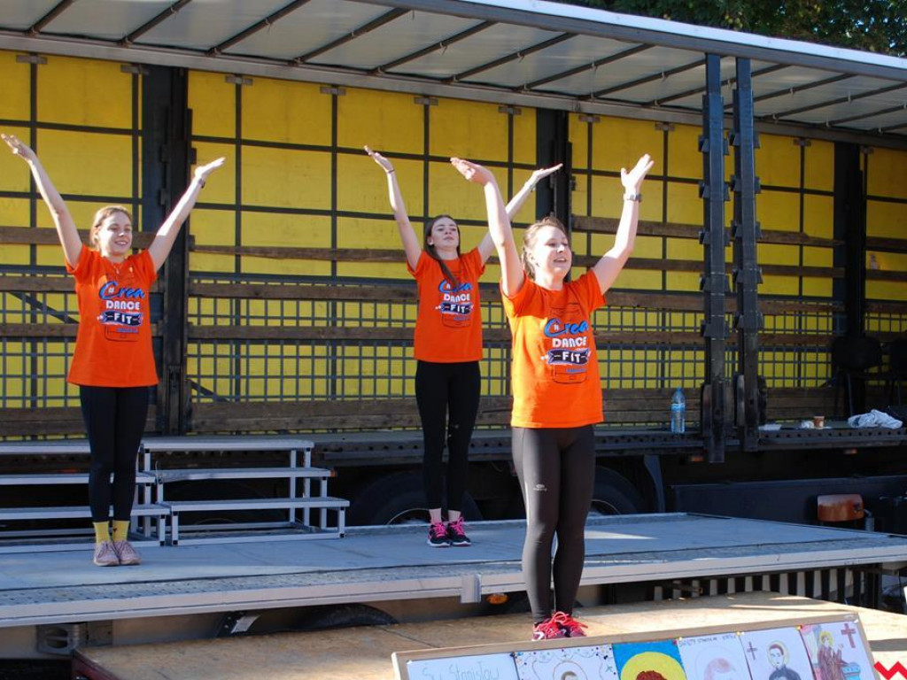 Bawili się i pomagali. Festyn parafialny w Pyzdrach.