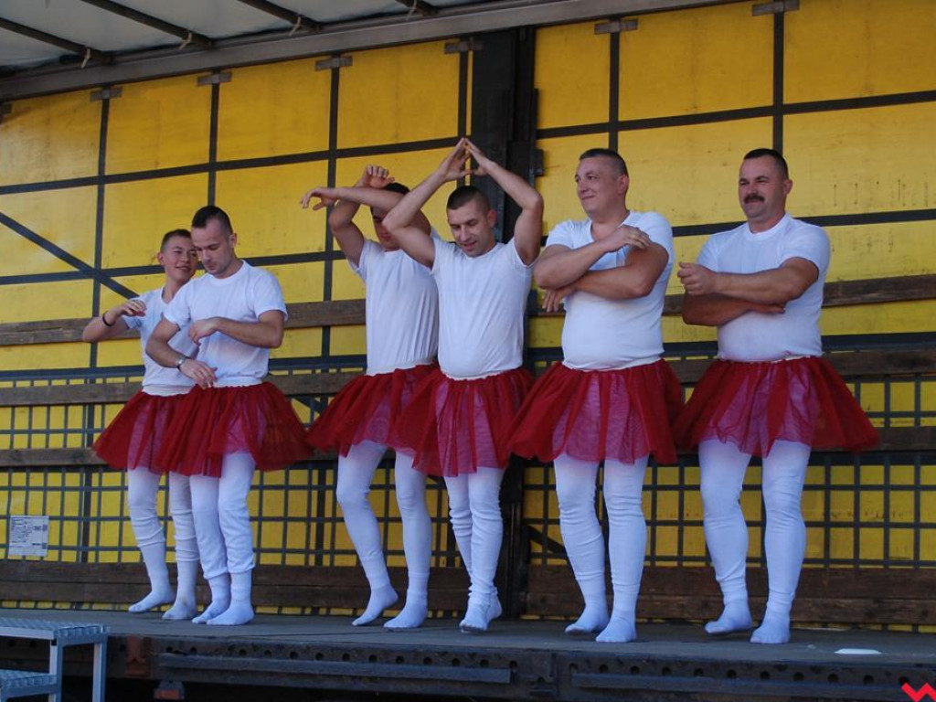 Bawili się i pomagali. Festyn parafialny w Pyzdrach.