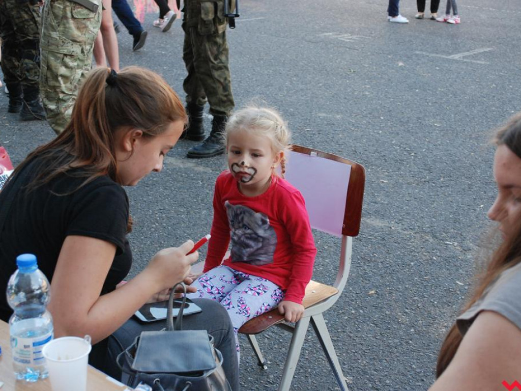 Bawili się i pomagali. Festyn parafialny w Pyzdrach.