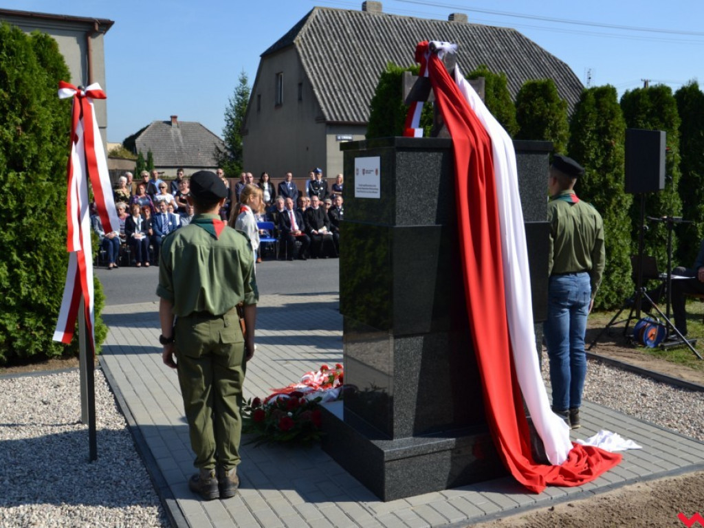 Odsłonięto pomnik ku czci Powstańców Wielkopolskich