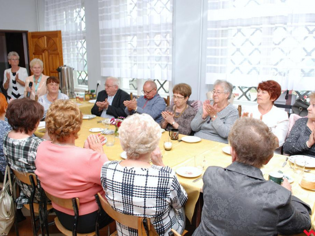 Życzenia, podziękowania i łzy wzruszenia. Przewodnicząca pyzdrskiego koła emerytów rezygnuje ze stanowiska