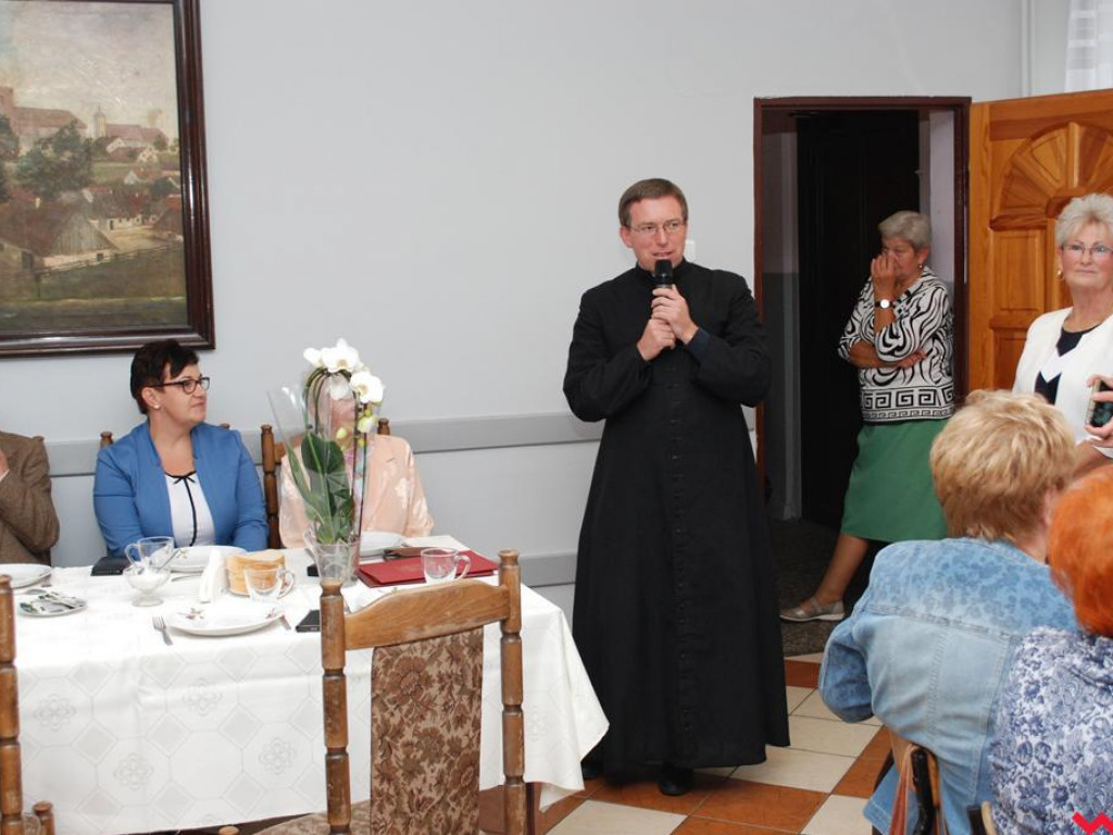 Życzenia, podziękowania i łzy wzruszenia. Przewodnicząca pyzdrskiego koła emerytów rezygnuje ze stanowiska