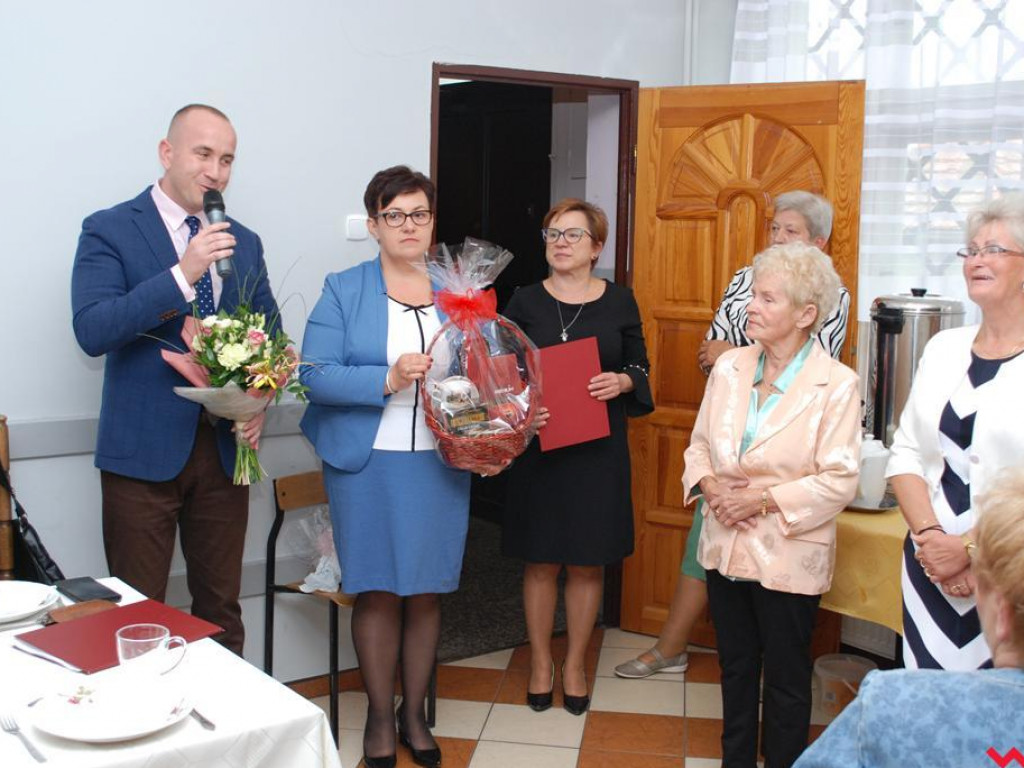 Życzenia, podziękowania i łzy wzruszenia. Przewodnicząca pyzdrskiego koła emerytów rezygnuje ze stanowiska