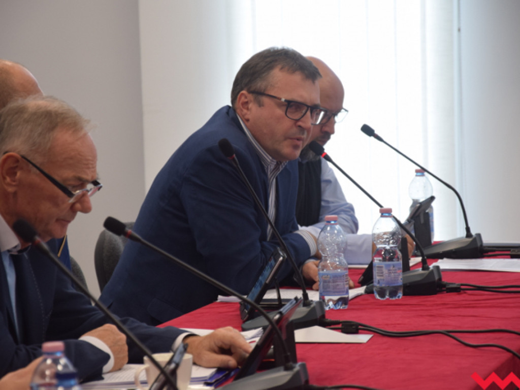 Rzeka pieniędzy popłynie do oświaty. To efekt reformy i podwyżki dla nauczycieli