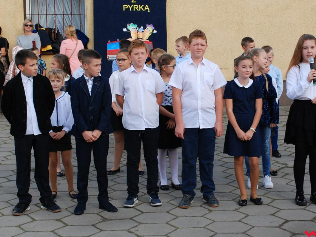 Nowy samochód strażacki poświęcony