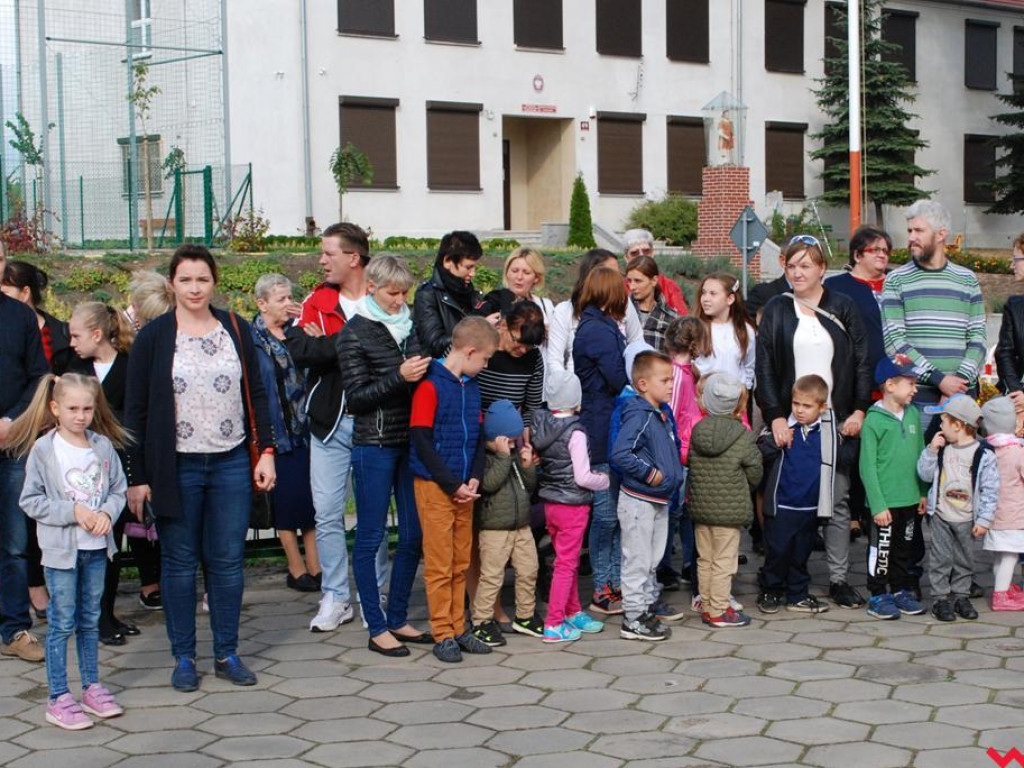 Nowy samochód strażacki poświęcony