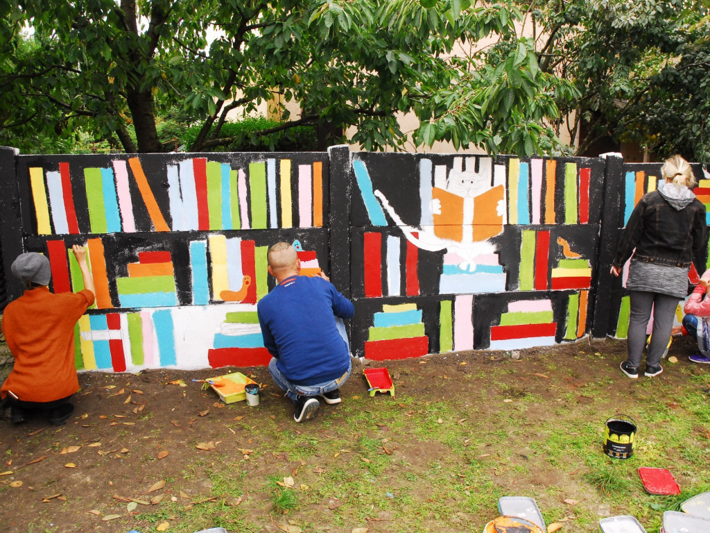 Nowy mural w Kołaczkowie powstał dzięki pracy mieszkańców