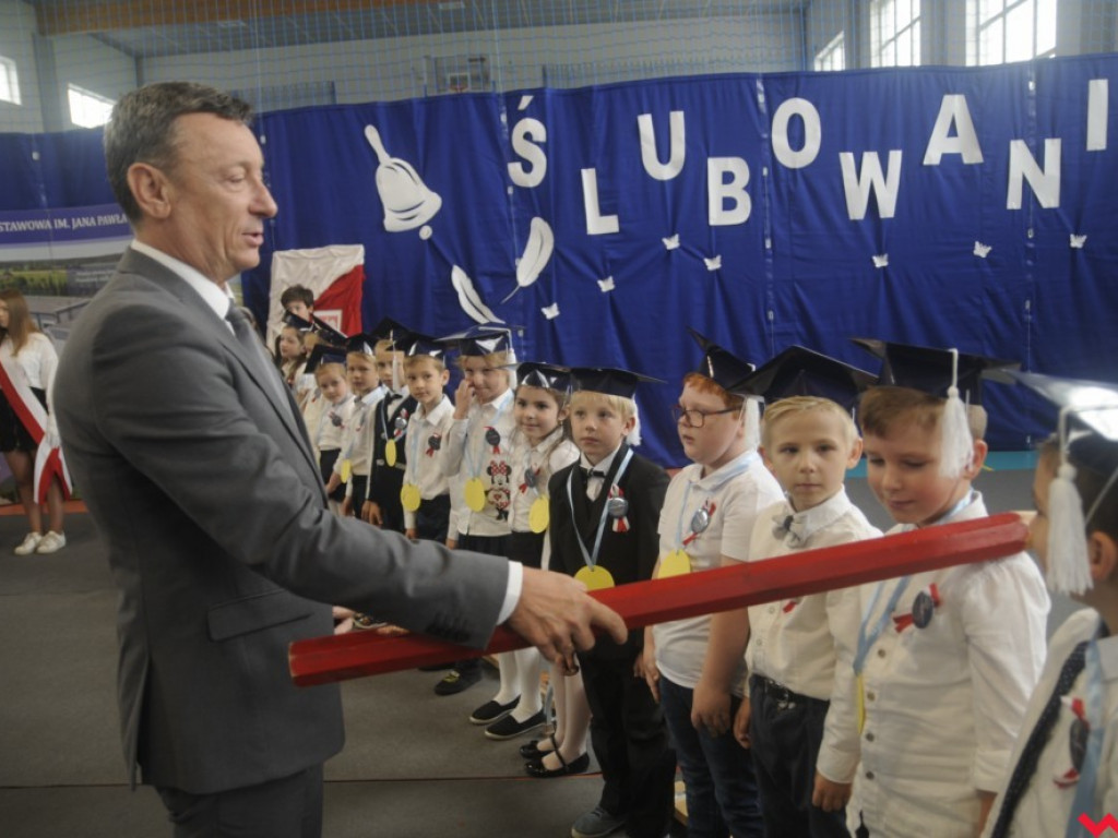 Ślubowanie pierwszaków w Orzechowie. Zobacz zdjęcia