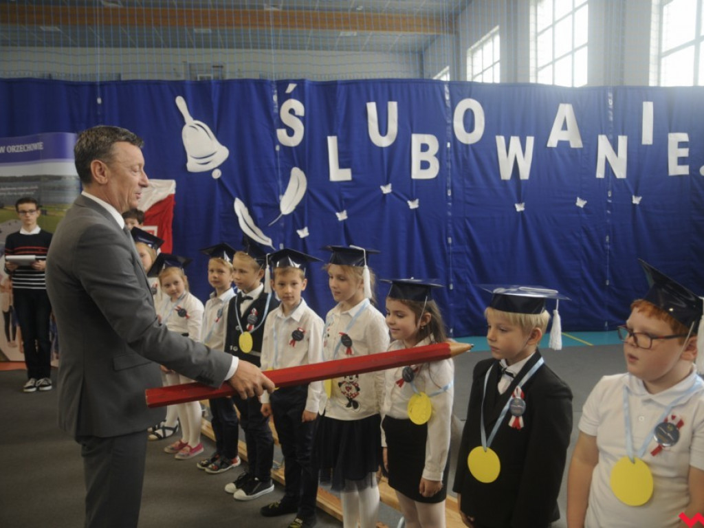Ślubowanie pierwszaków w Orzechowie. Zobacz zdjęcia