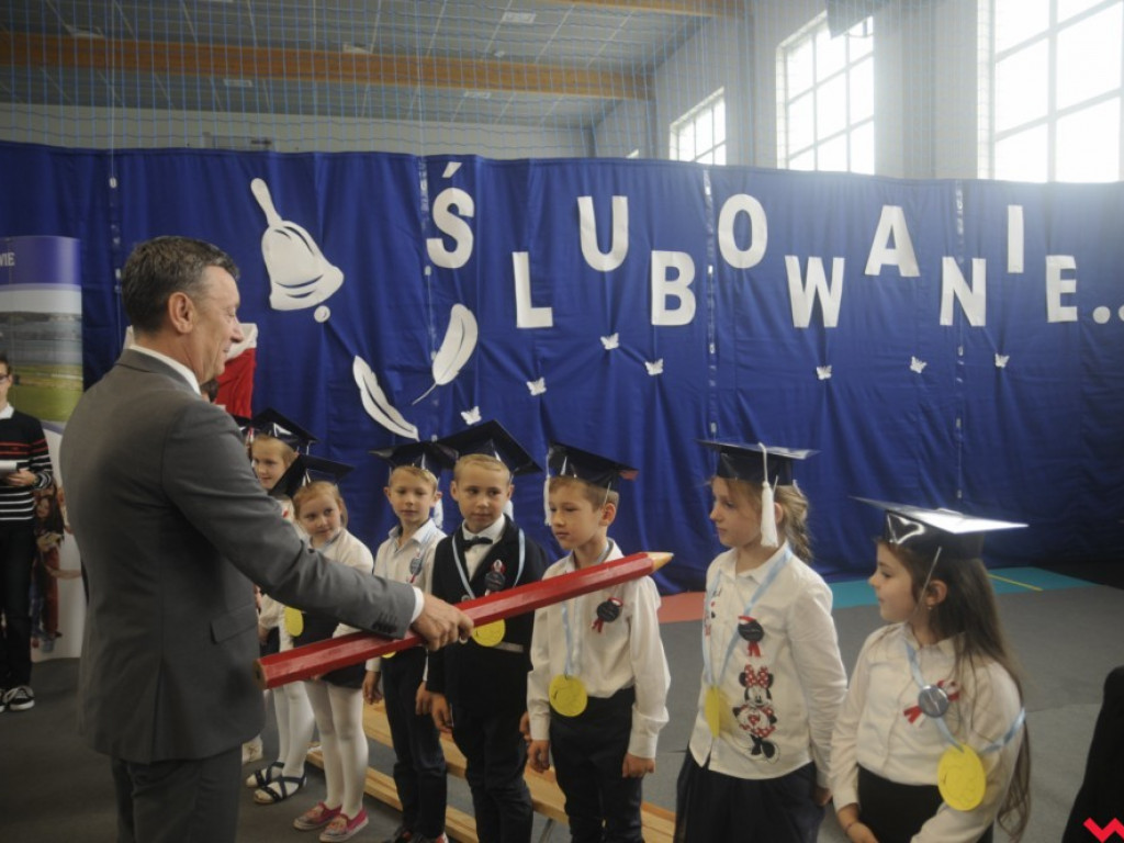 Ślubowanie pierwszaków w Orzechowie. Zobacz zdjęcia