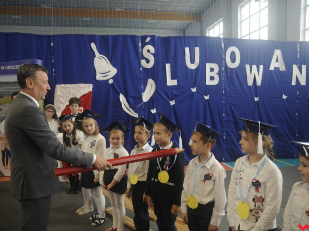 Ślubowanie pierwszaków w Orzechowie. Zobacz zdjęcia