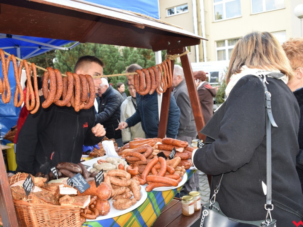 Skarby ze spiżarni gospodyń i patelnia mistrza, czyli pierwsze Powiatowe Święto Smaków