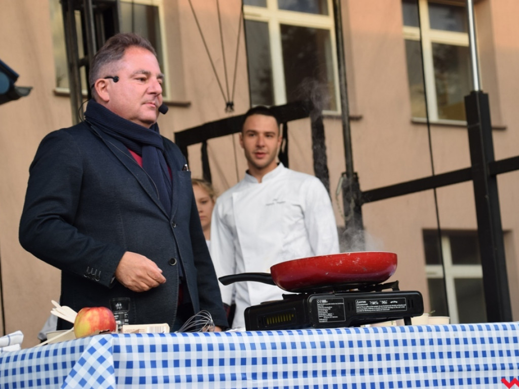 Skarby ze spiżarni gospodyń i patelnia mistrza, czyli pierwsze Powiatowe Święto Smaków