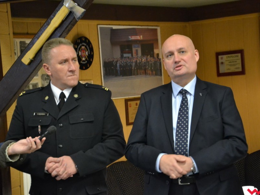 Ochotnicy dostali od wojewody wielkopolskiego po 5000 złotych