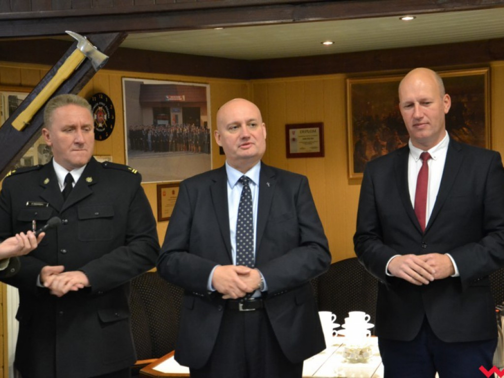 Ochotnicy dostali od wojewody wielkopolskiego po 5000 złotych