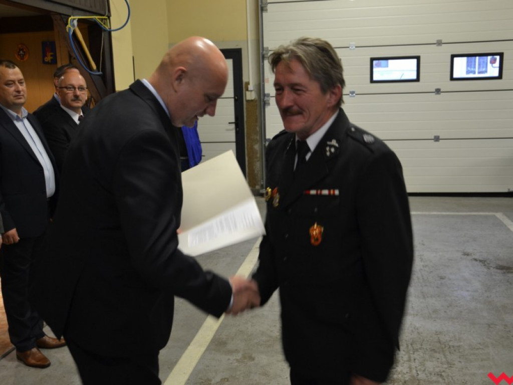 Ochotnicy dostali od wojewody wielkopolskiego po 5000 złotych