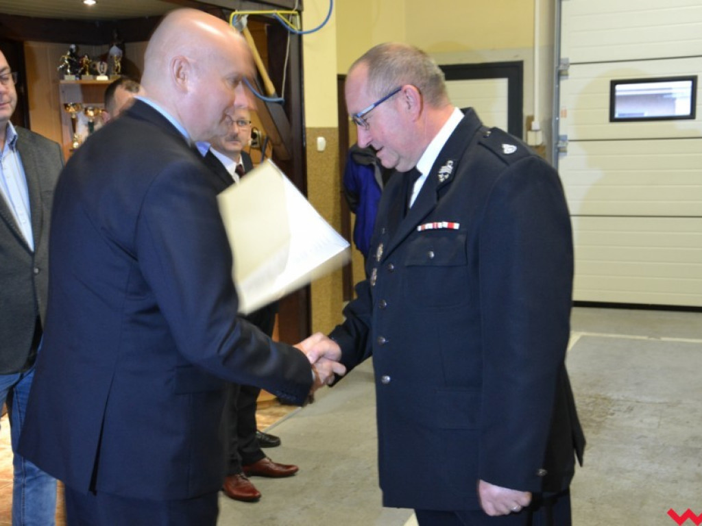 Ochotnicy dostali od wojewody wielkopolskiego po 5000 złotych