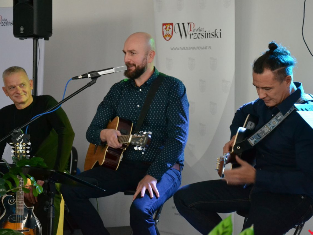 Rzesza docenionych nauczycieli na powiatowym Dniu Edukacji Narodowej