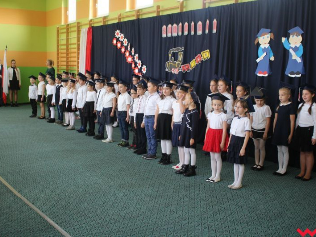 Uroczyste ślubowanie pierwszoklasistów