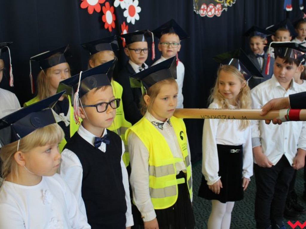 Uroczyste ślubowanie pierwszoklasistów