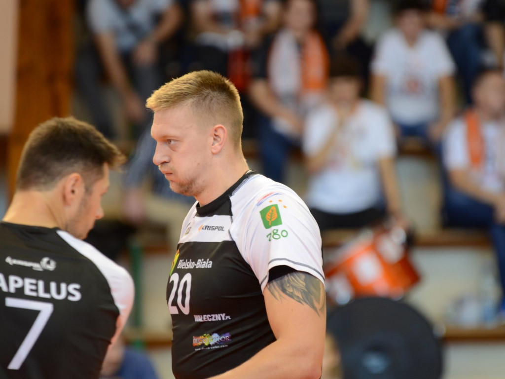 Takich pomarańczowych chce się oglądać. Rezerwowy bohaterem