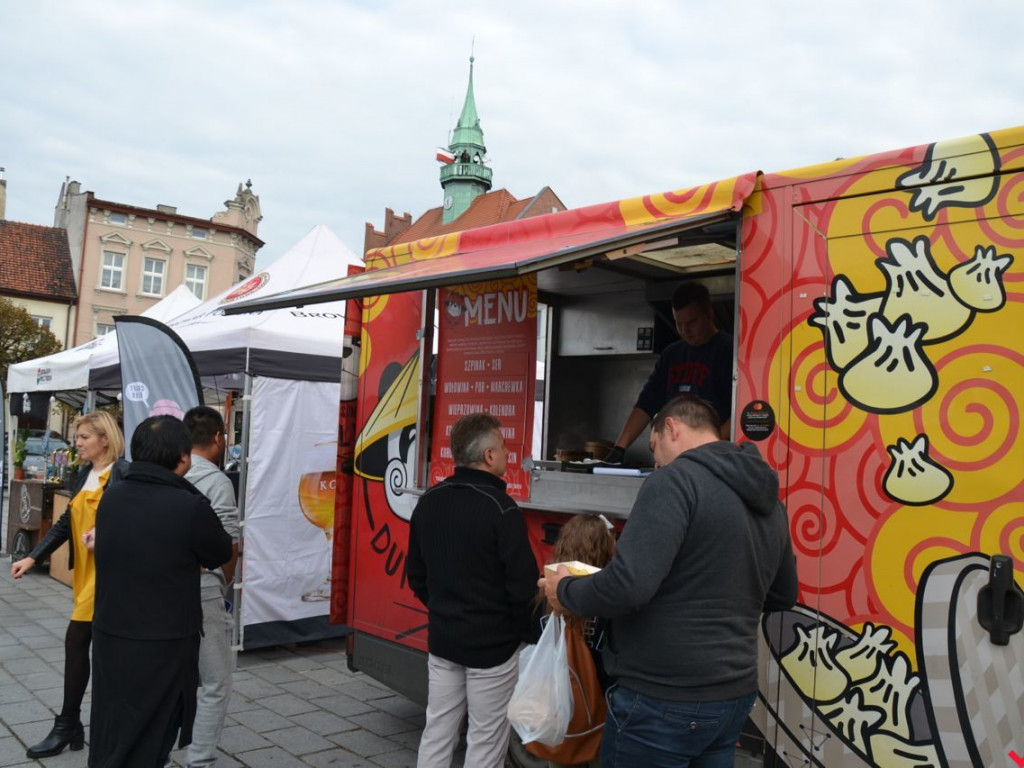 Pyszności kuchni świata na pokrzepienie po głosowaniu