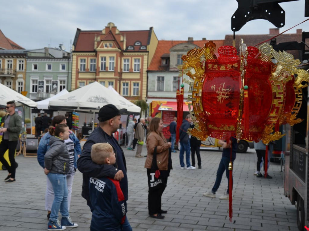 Pyszności kuchni świata na pokrzepienie po głosowaniu
