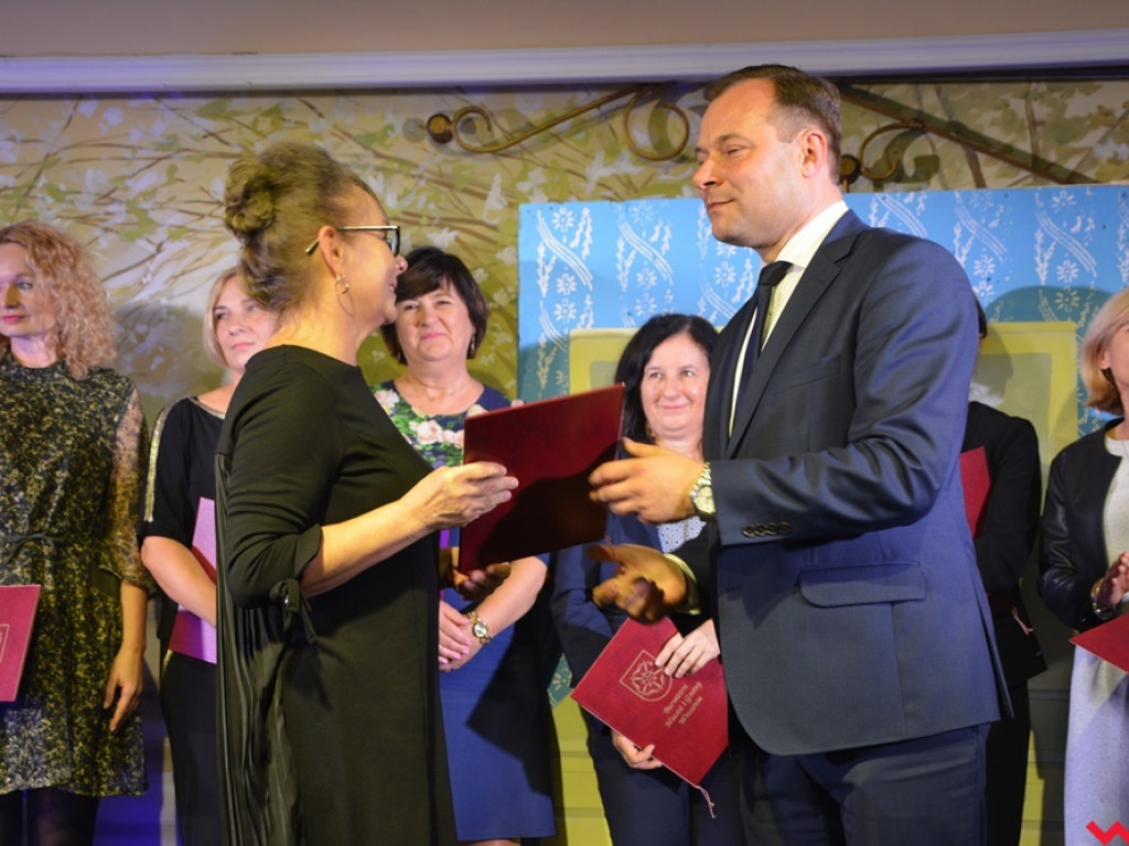 Wuchty szczyńścia belfrom! Obchody Dnia Edukacji Narodowej w gminie Września