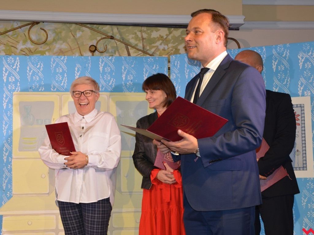 Wuchty szczyńścia belfrom! Obchody Dnia Edukacji Narodowej w gminie Września