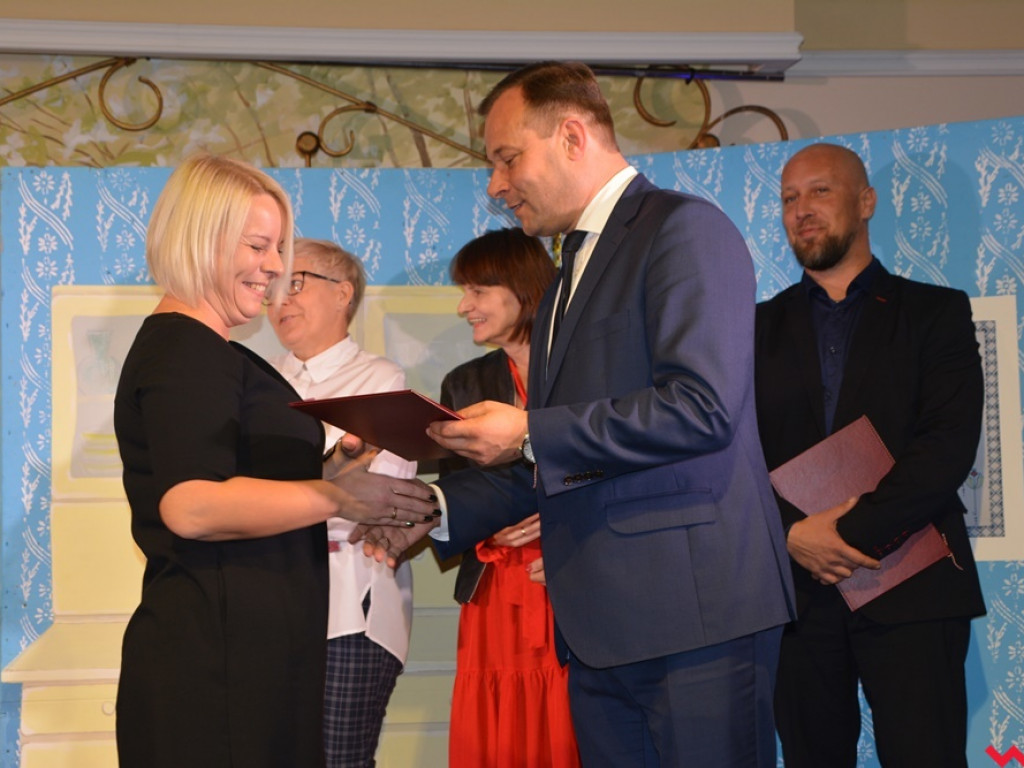 Wuchty szczyńścia belfrom! Obchody Dnia Edukacji Narodowej w gminie Września